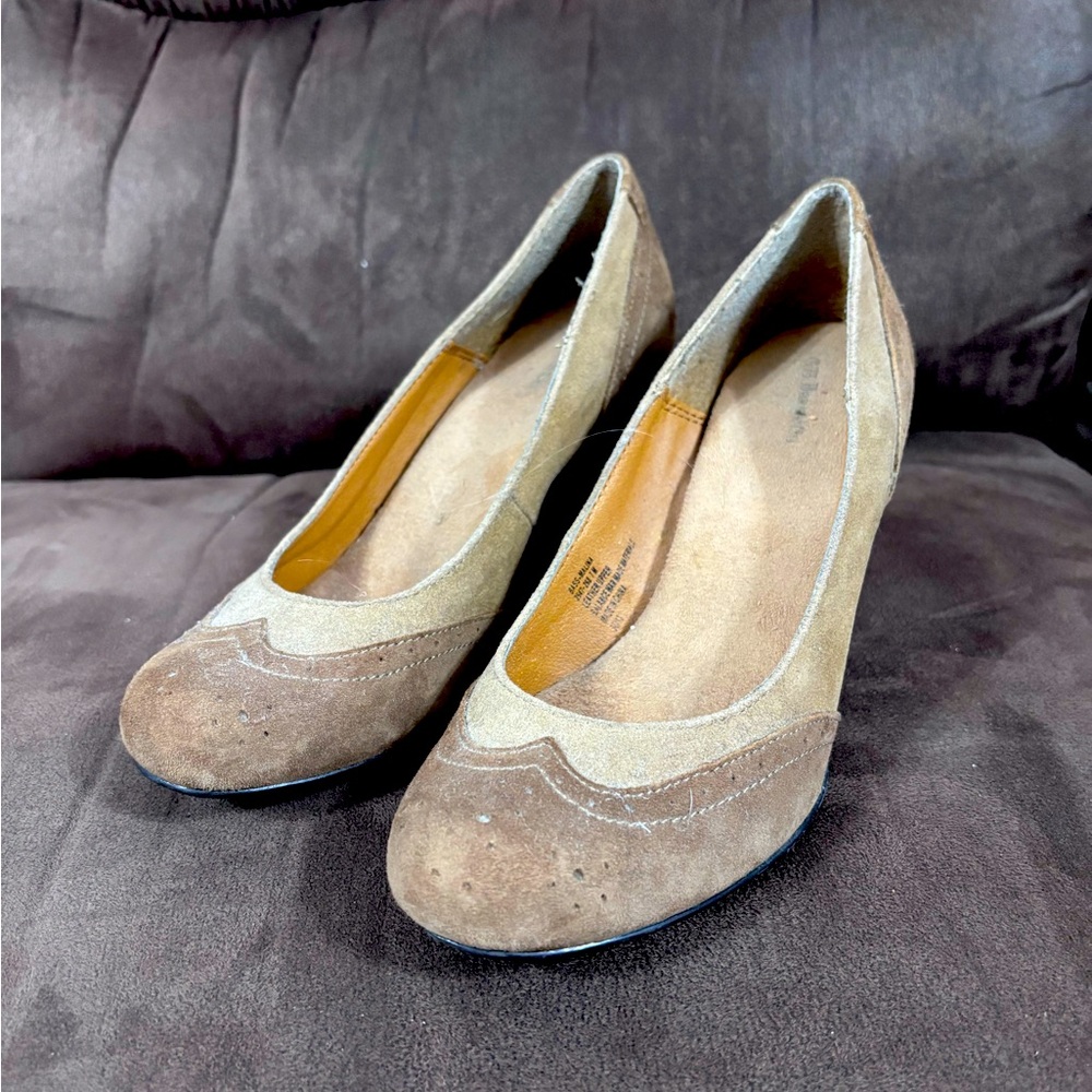 G.H. Bass Taupe Suede shoes
